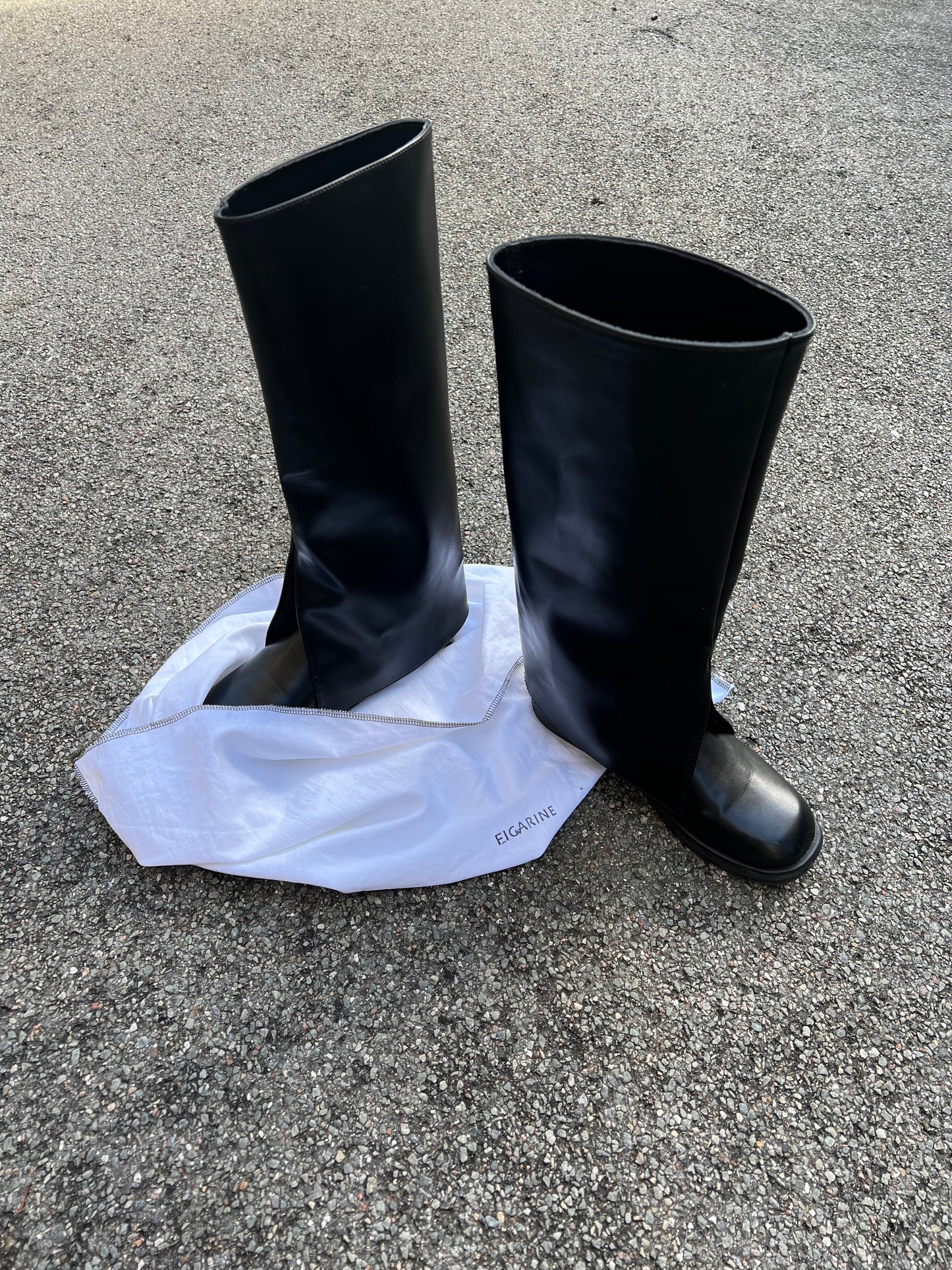 PRE ORDER BOOTS