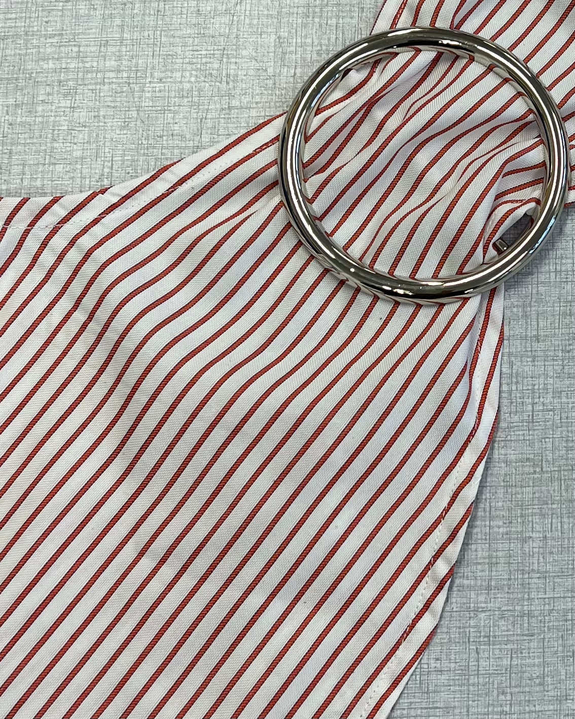 04 Striped bag