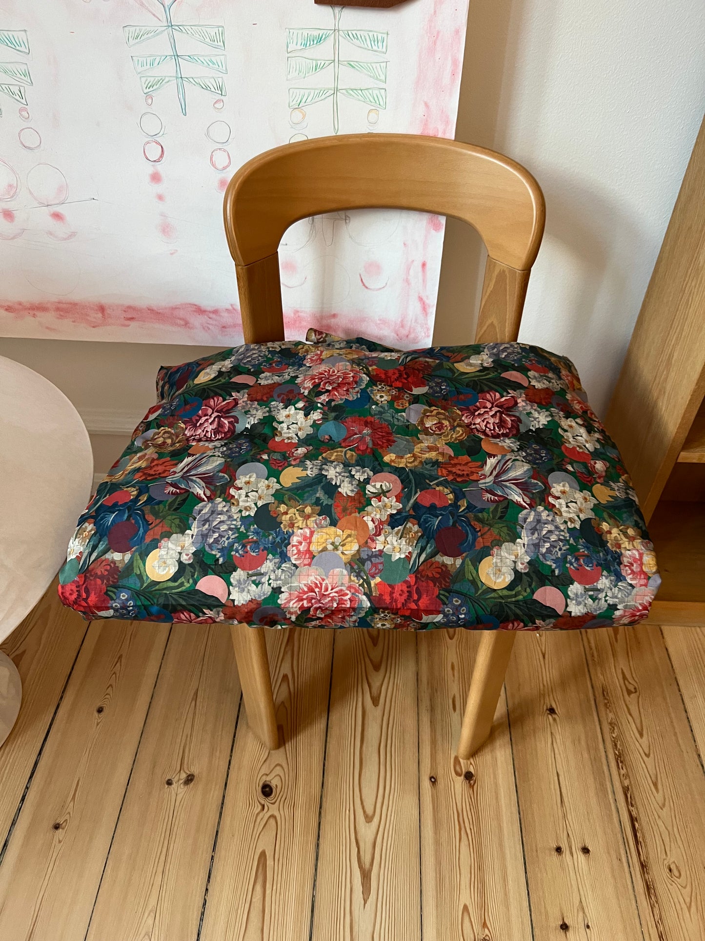 Limited Dot Floral junior bedding